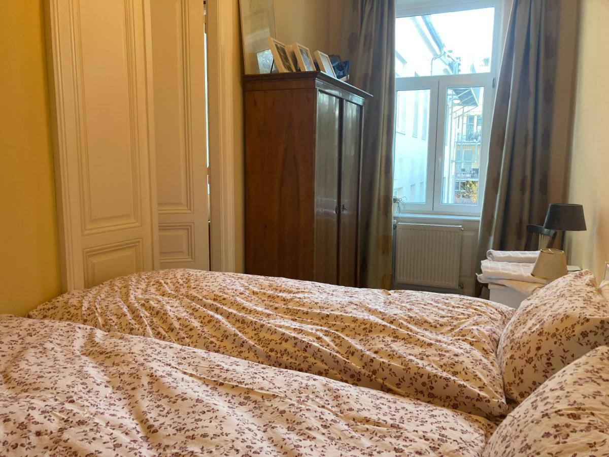 Charmantes Wiener Jugendstilhaus Kostenloses Wlan Esterno foto